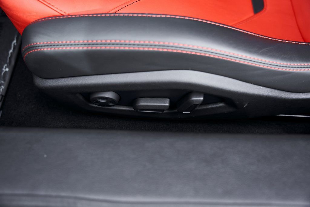 Used 2023 Lamborghini Huracan EVO image 41