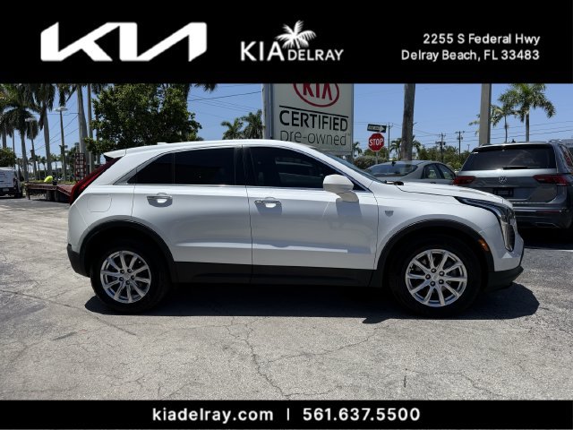 Used 2020 Cadillac XT4 Luxury FWD image 2