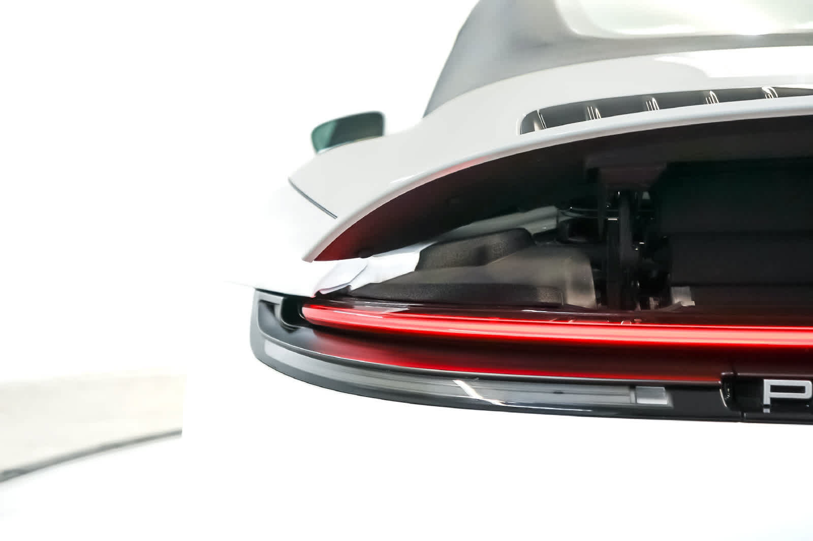 Certified 2025 Porsche 911 Carrera RWD image 11