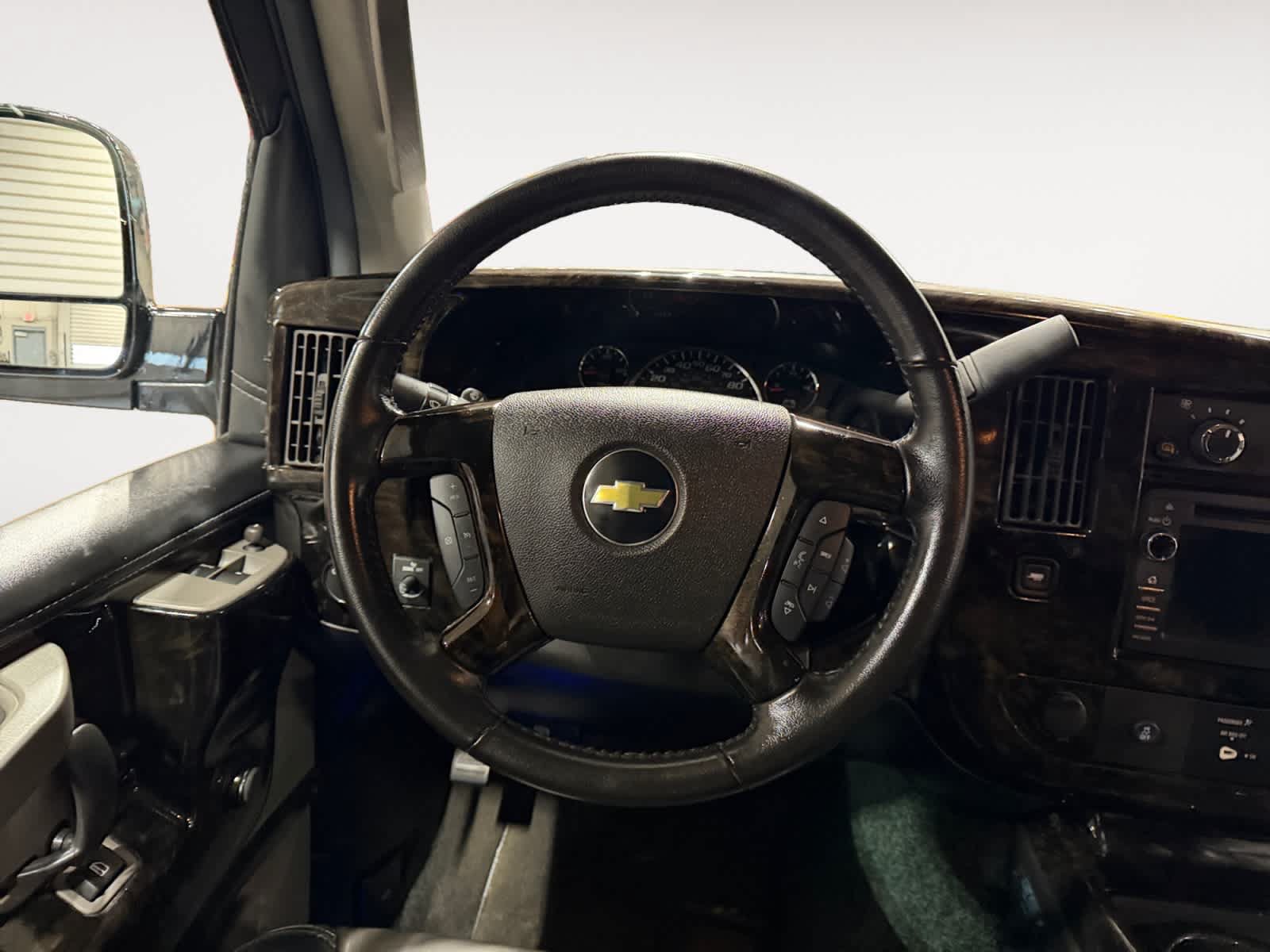 Used 2021 Chevrolet Express 2500 RWD image 13