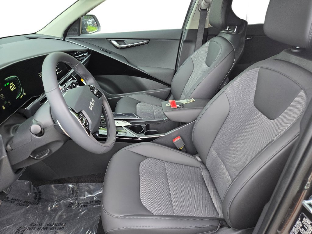 New 2026 Kia Niro EX FWD image 18