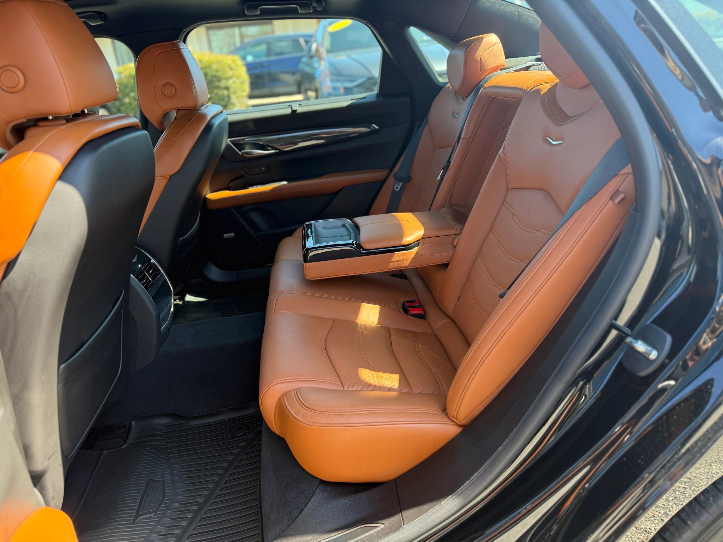 Used 2018 Cadillac CT6 Luxury image 16