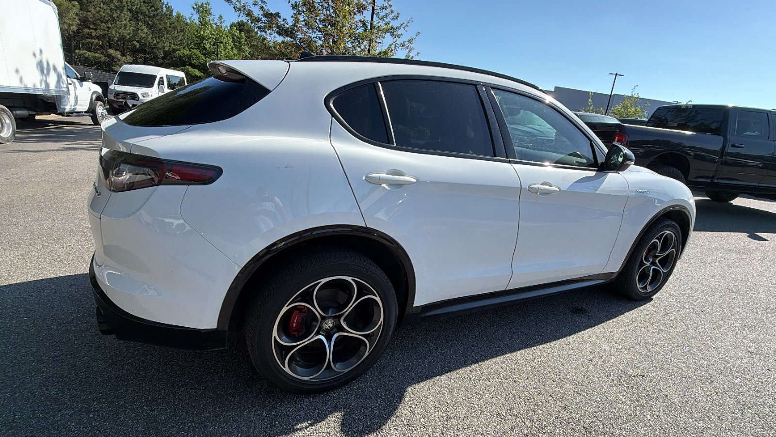 Used 2025 Alfa Romeo Stelvio Sprint w/ Veloce Package AWD/4WD image 8