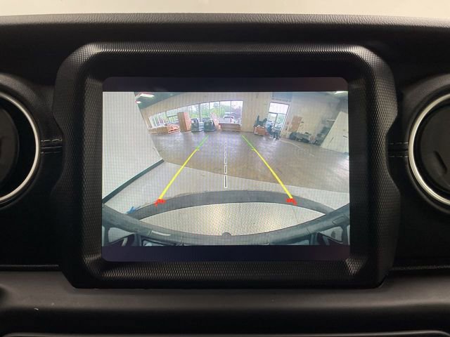Used 2021 Jeep Wrangler Unlimited Sahara w/ Cold Weather Group AWD/4WD image 17