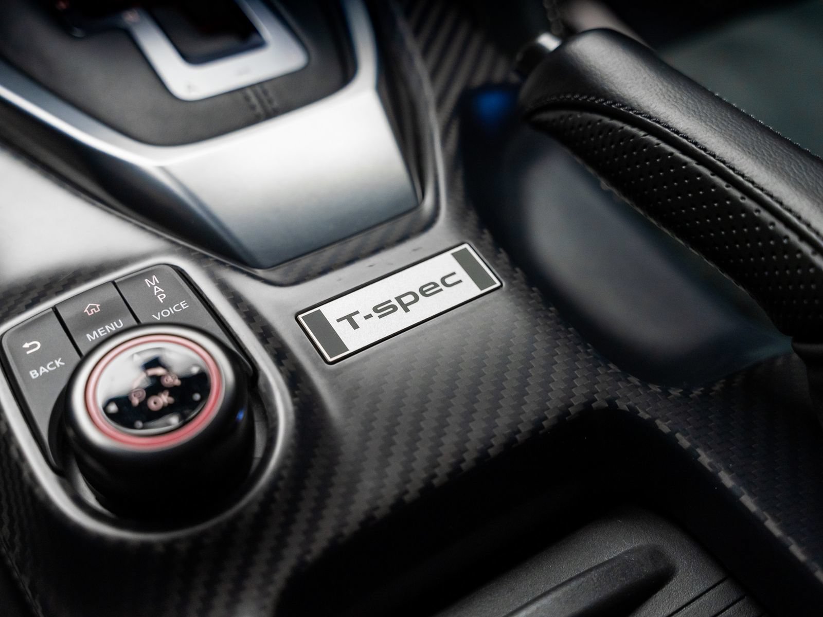 Used 2024 Nissan GT-R w/ Floor Mat Package AWD/4WD image 3