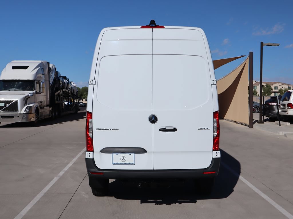 Used 2025 Mercedes-Benz Sprinter 2500 image 6
