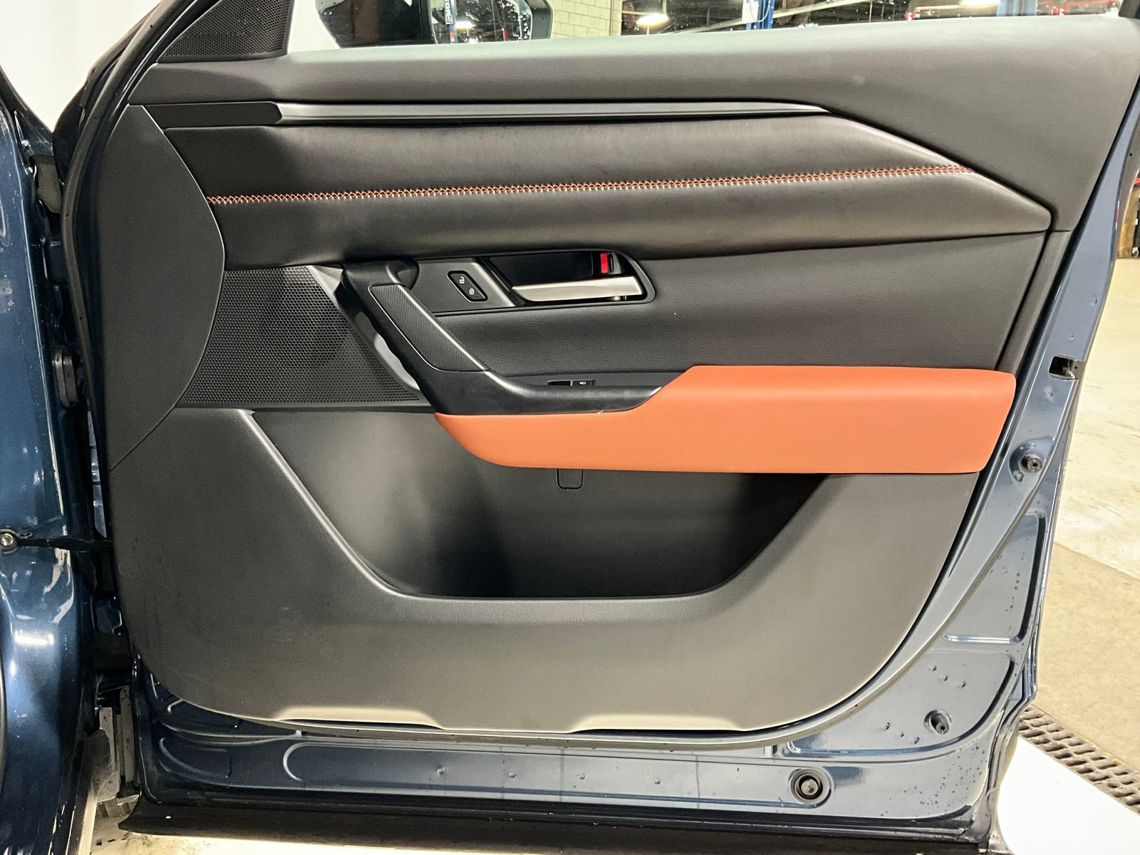 Used 2024 MAZDA CX-50 AWD 2.5 Turbo w/ Cargo Package image 22