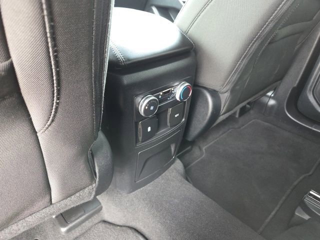 Used 2022 Ford Explorer XLT image 42