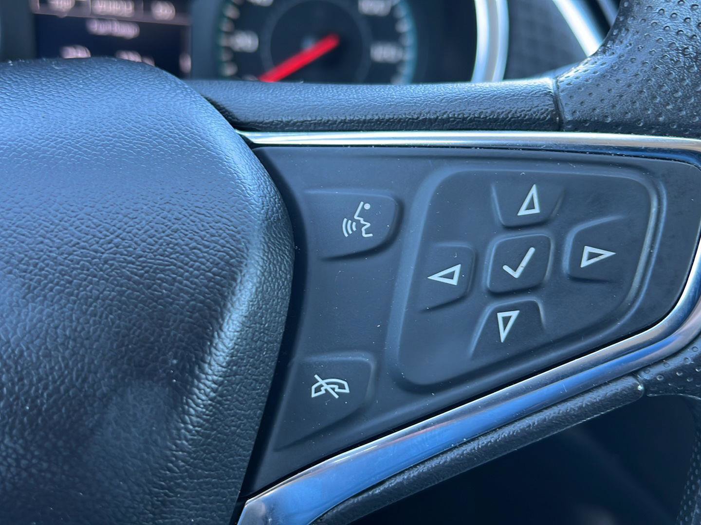 Used 2021 Chevrolet Malibu LT image 22