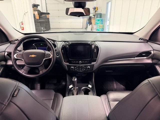 Certified 2020 Chevrolet Traverse LT w/ LT Premium Package AWD/4WD image 21
