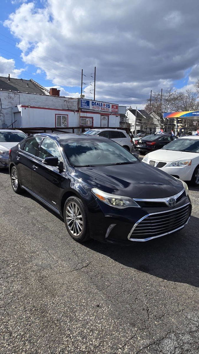 Used 2016 Toyota Avalon Limited w/ Toyota Safety Sense Package image 4