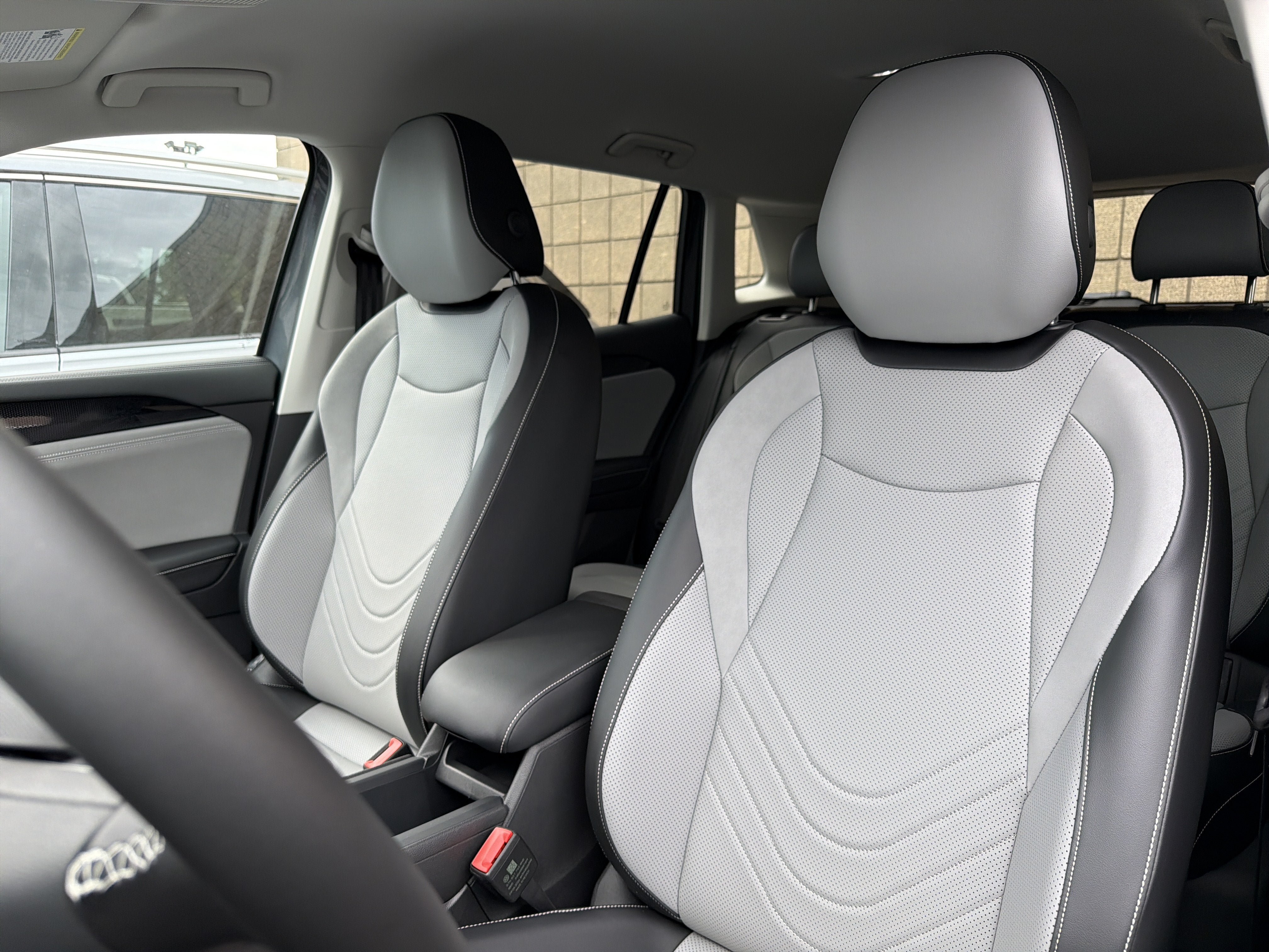 New 2026 Volkswagen Tiguan SE AWD/4WD image 8