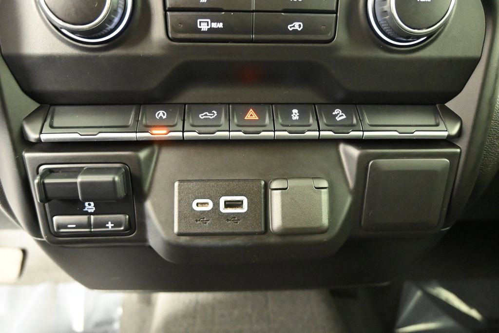 Used 2022 Chevrolet Silverado 1500 Custom Trail Boss w/ Safety Confidence Package AWD/4WD image 30