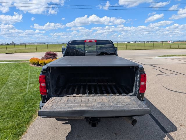 Used 2018 Chevrolet Silverado 2500 High Country w/ Duramax Plus Package AWD/4WD image 9