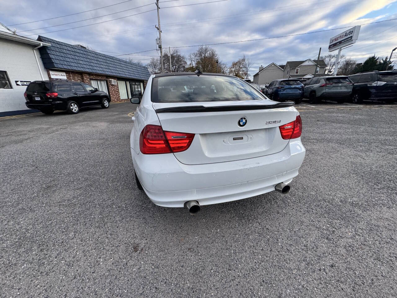 Used 2011 BMW 335i 335i 4dr Sedan image 17