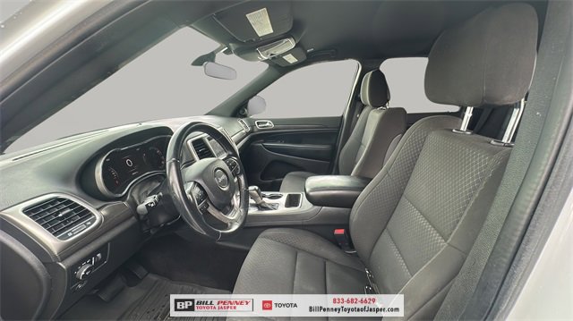 Used 2018 Jeep Grand Cherokee Laredo image 11