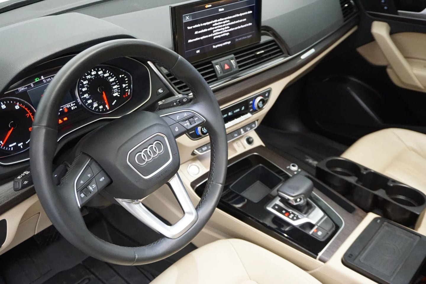 Used 2022 Audi Q5 2.0T Premium w/ Convenience Package image 13