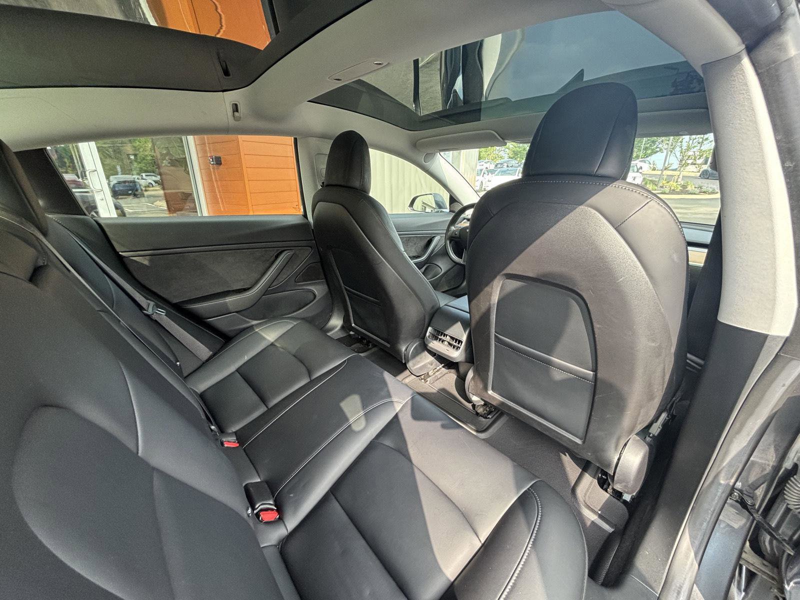 Used 2018 Tesla Model 3 Long Range RWD image 12