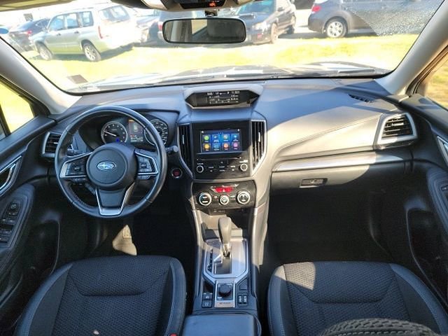 Used 2022 Subaru Forester Premium image 8