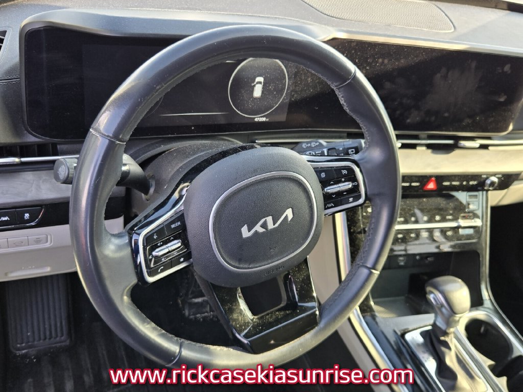 Used 2023 Kia Carnival SX FWD image 11