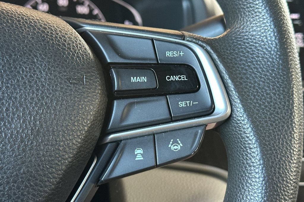 Used 2018 Honda Accord EX image 24