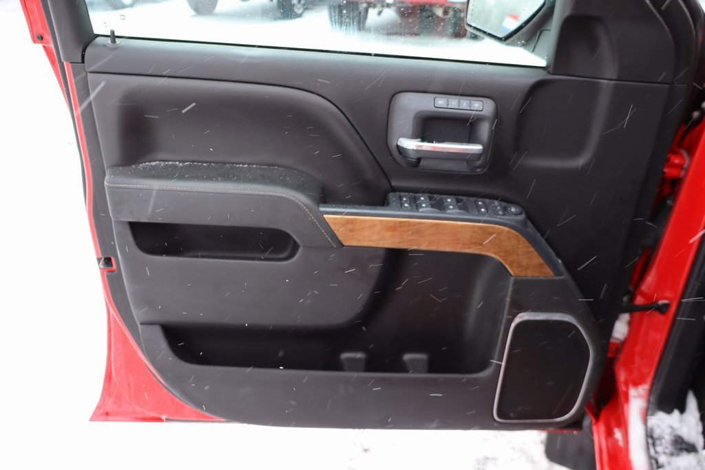 Used 2018 Chevrolet Silverado 1500 LTZ image 19