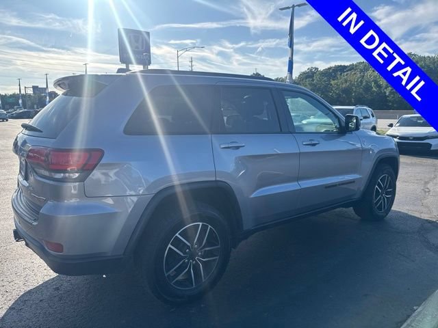 Used 2021 Jeep Grand Cherokee Trailhawk AWD/4WD image 5