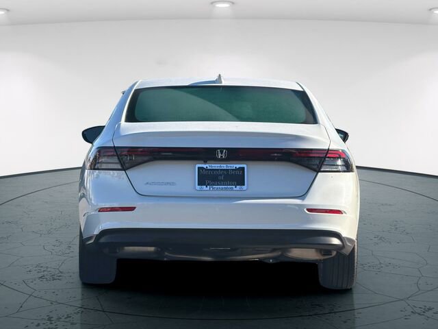 Used 2025 Honda Accord LX image 6