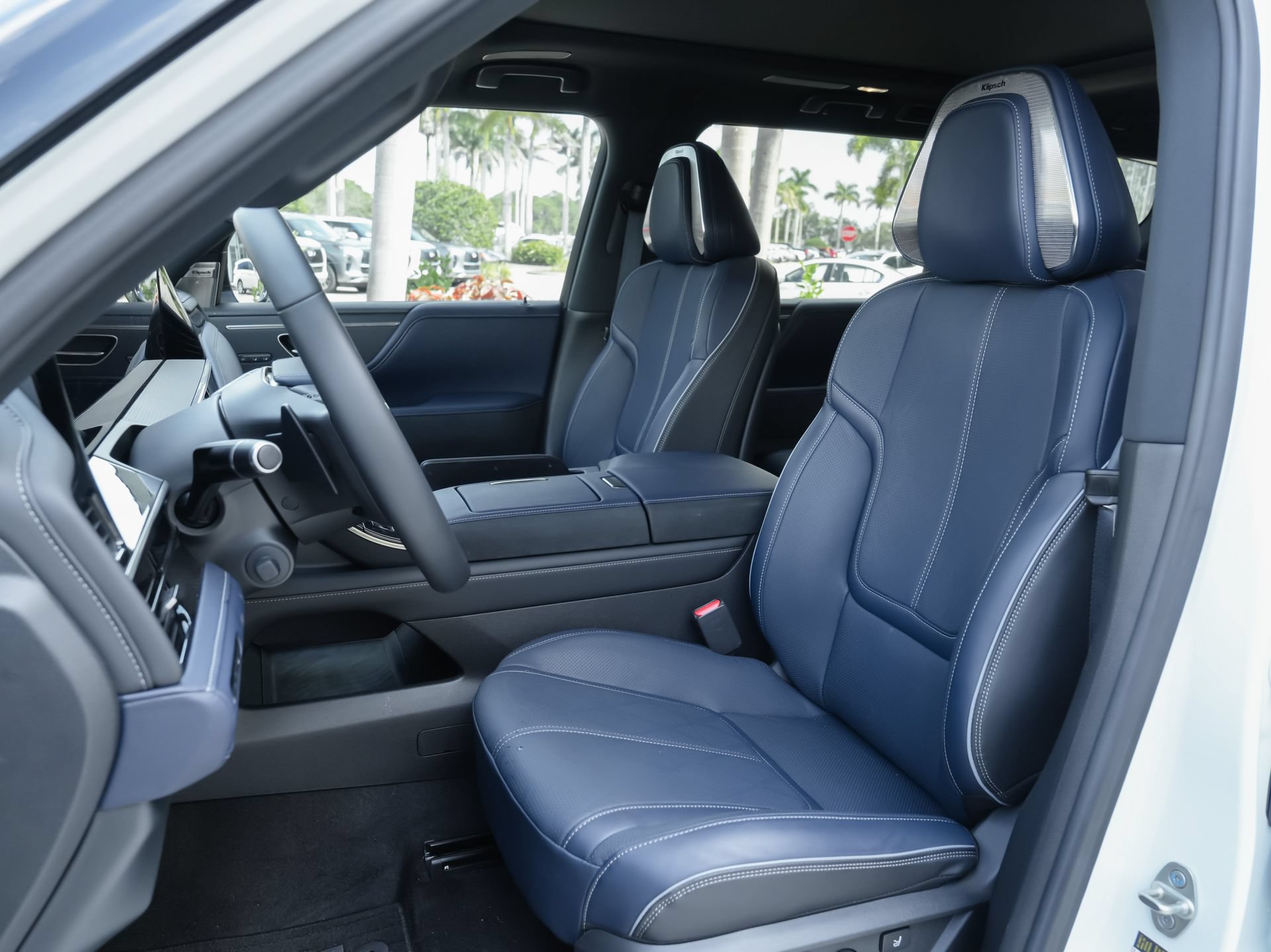 Used 2026 INFINITI QX80 4WD w/ Sport Exterior Package image 17