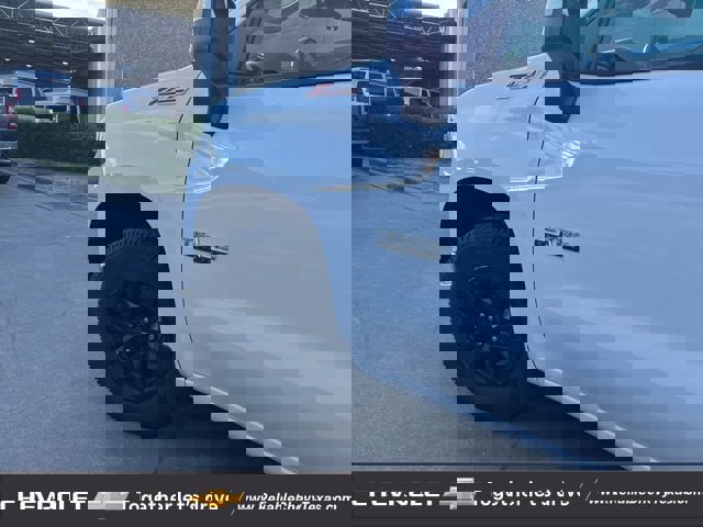 Used 2022 Chevrolet Silverado 1500 LT w/ Z71 Off-Road Package image 4