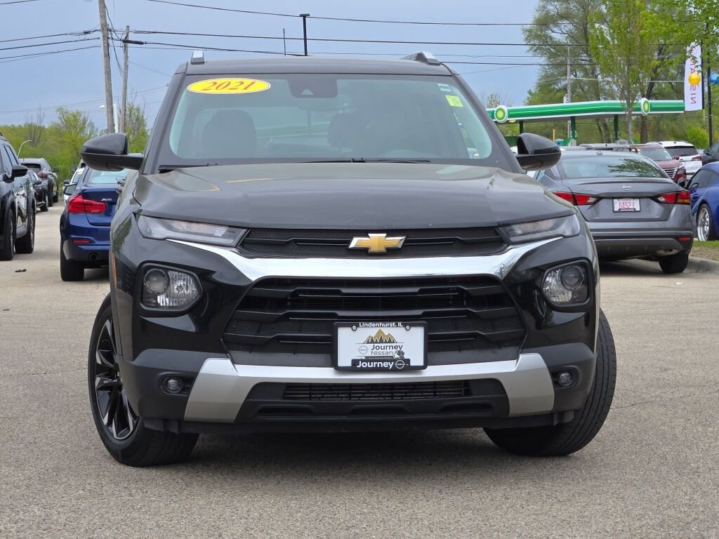 Used 2021 Chevrolet TrailBlazer LT w/ Convenience Package FWD image 3