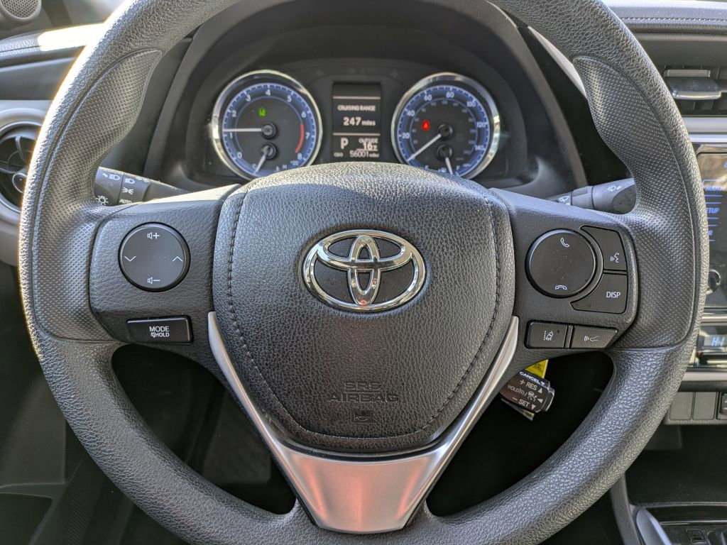 Used 2018 Toyota Corolla LE image 15