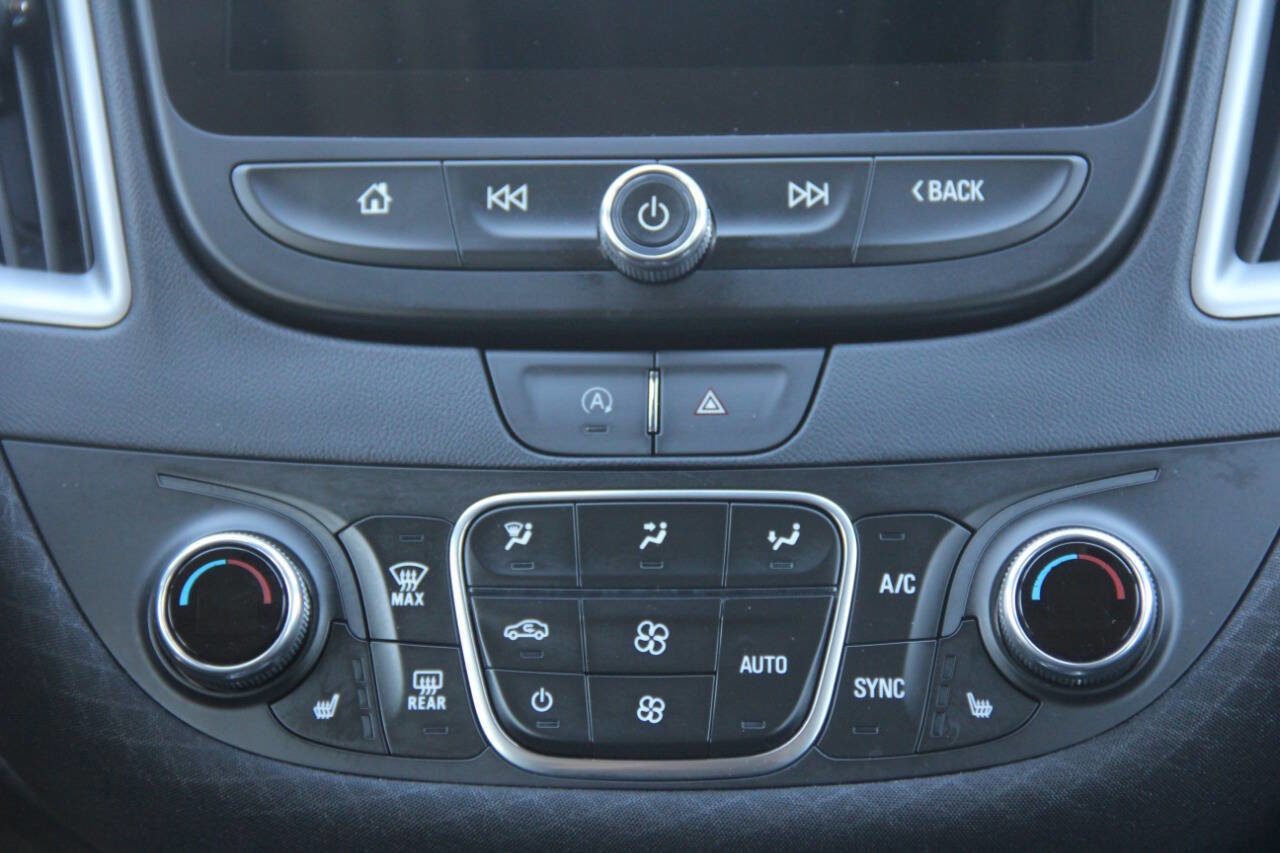 Used 2024 Chevrolet Malibu LT image 16