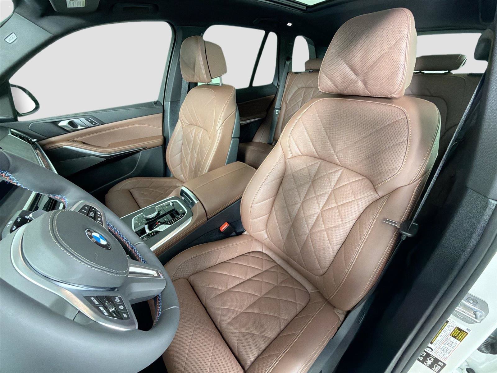 New 2026 BMW X5 M60i w/ Climate Comfort Package AWD/4WD image 42