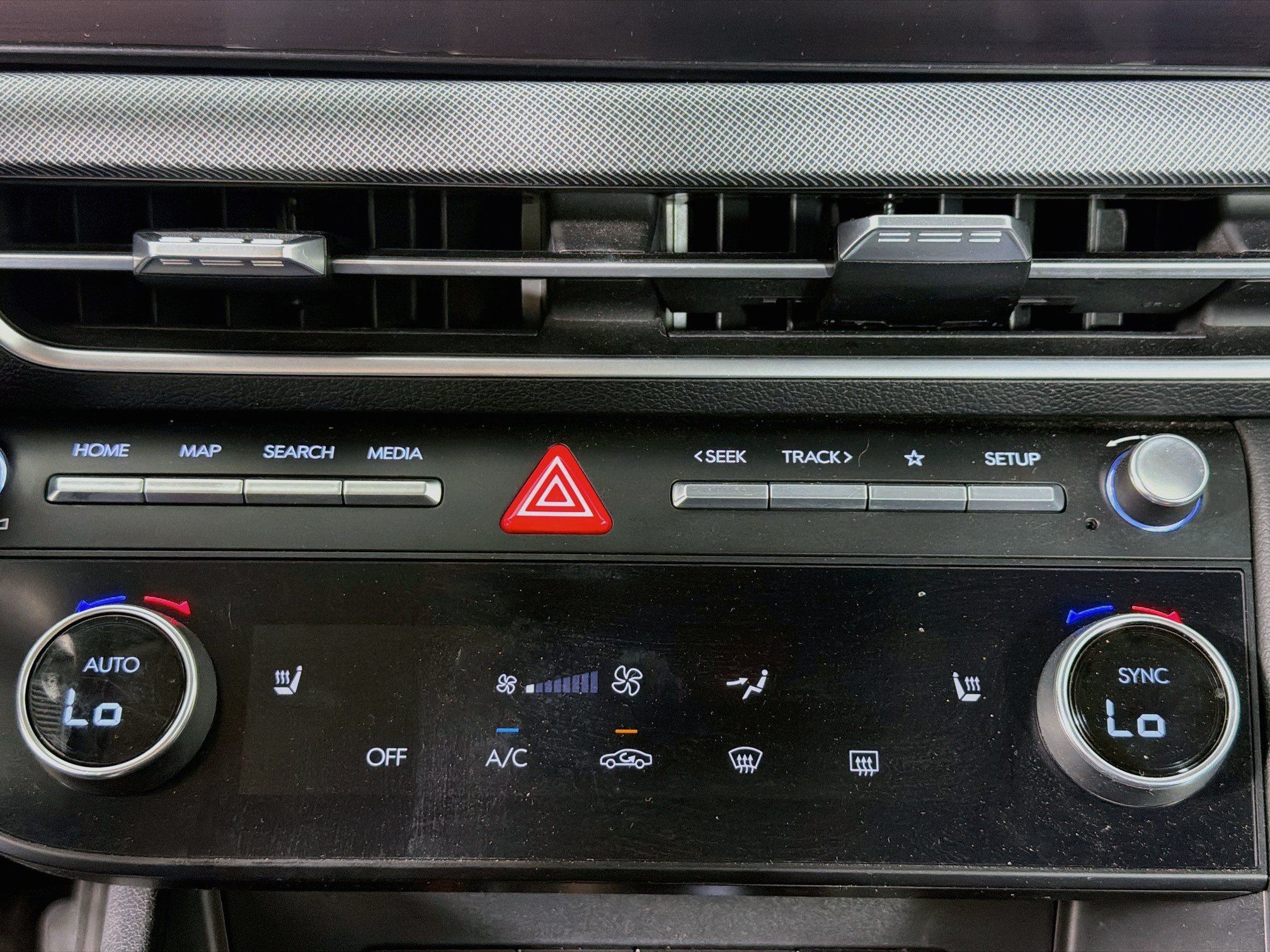 Used 2025 Hyundai Sonata SEL FWD image 24