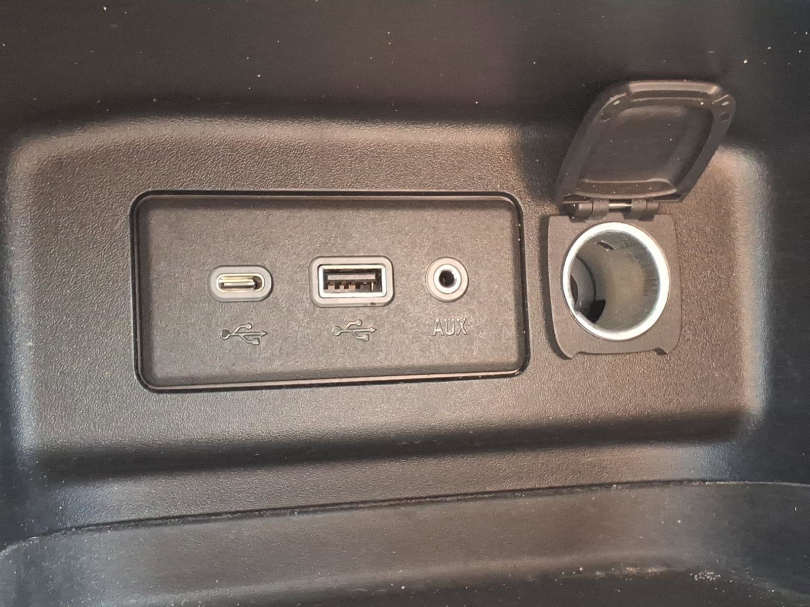 Used 2020 Chevrolet Equinox LT image 19