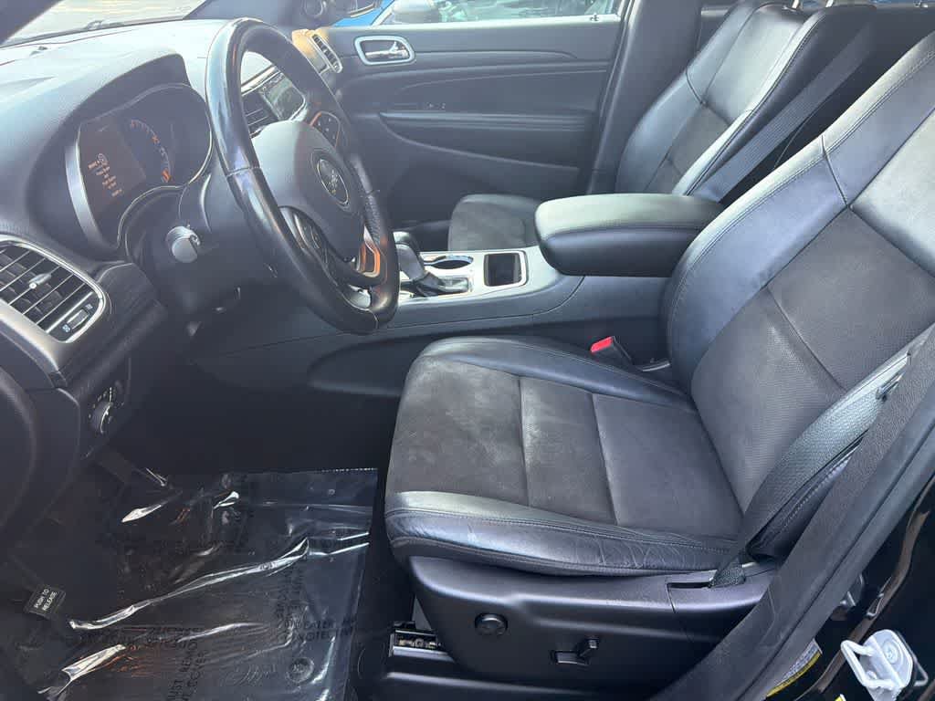Used 2020 Jeep Grand Cherokee Altitude AWD/4WD image 9