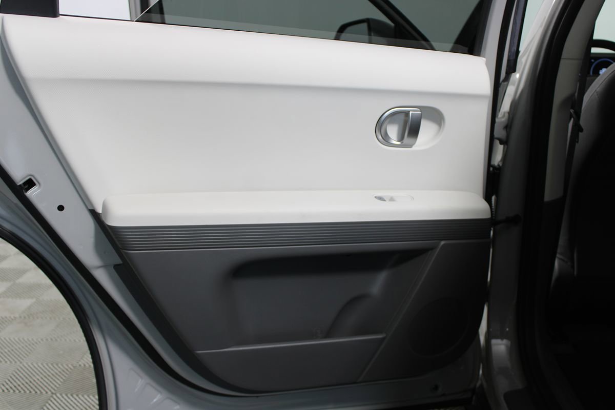 Used 2024 Hyundai Ioniq 5 SEL image 20