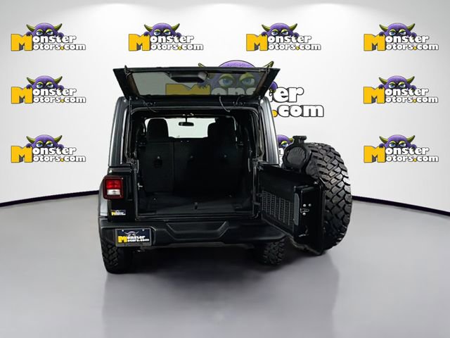 Used 2023 Jeep Wrangler Unlimited Sport AWD/4WD image 25