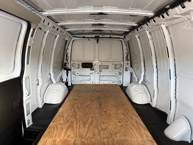 Used 2023 GMC Savana 2500 Work Van w/ Driver Convenience Package image 23