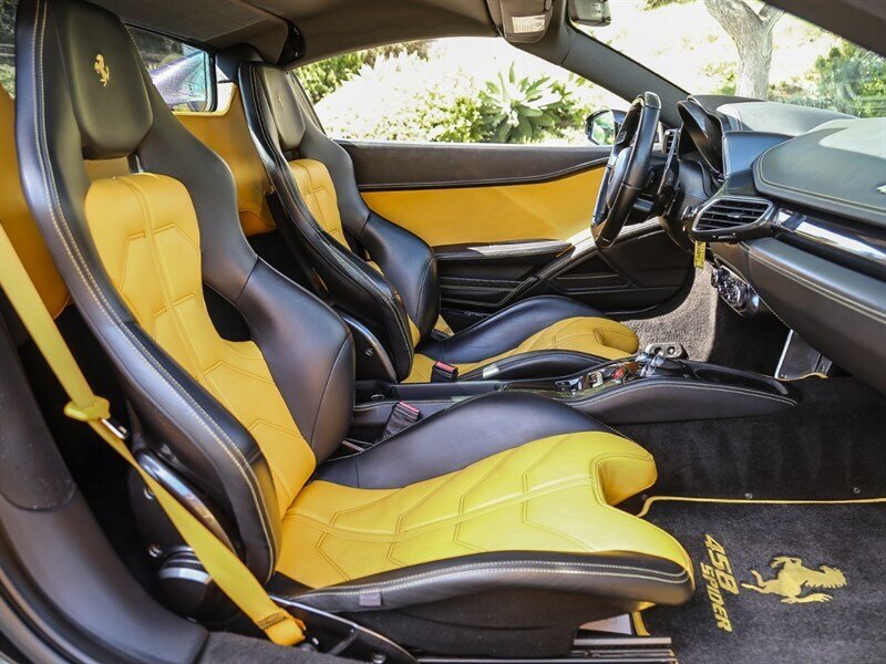 Used 2013 Ferrari 458 Spider RWD image 40