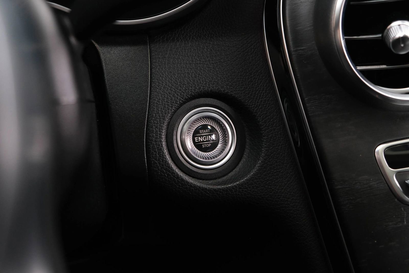 Used 2020 Mercedes-Benz GLC 63 AMG GLC 63 4MATIC Sport Utility 4D image 38