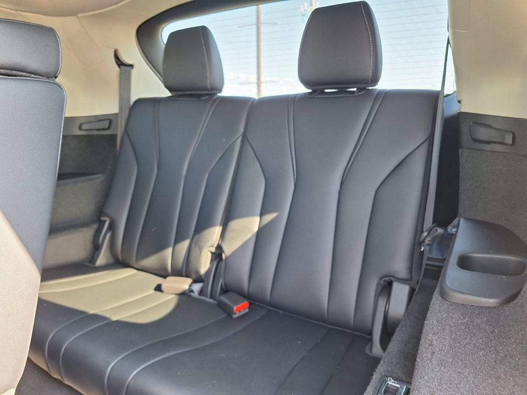 Certified 2024 Acura MDX w/ Technology Package FWD image 10