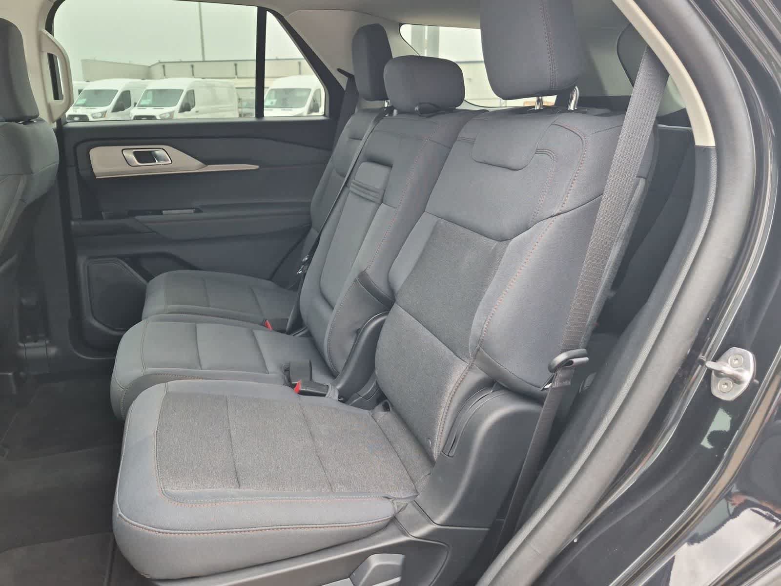 New 2025 Ford Explorer Active RWD image 24