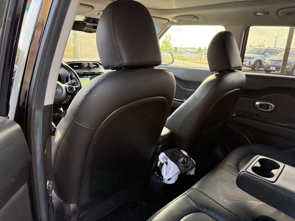 Used 2016 Kia Soul ! w/ Premium Package image 9