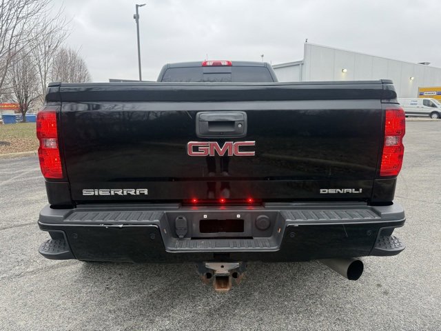 Used 2018 GMC Sierra 3500 Denali w/ Duramax Plus Package image 4