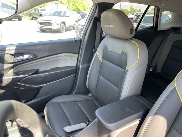 New 2026 Chevrolet Trax ACTIV w/ Sunroof Package FWD image 24