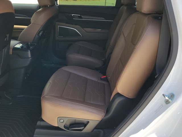 Certified 2021 Kia Telluride SX w/ SX Prestige Package AWD/4WD image 11