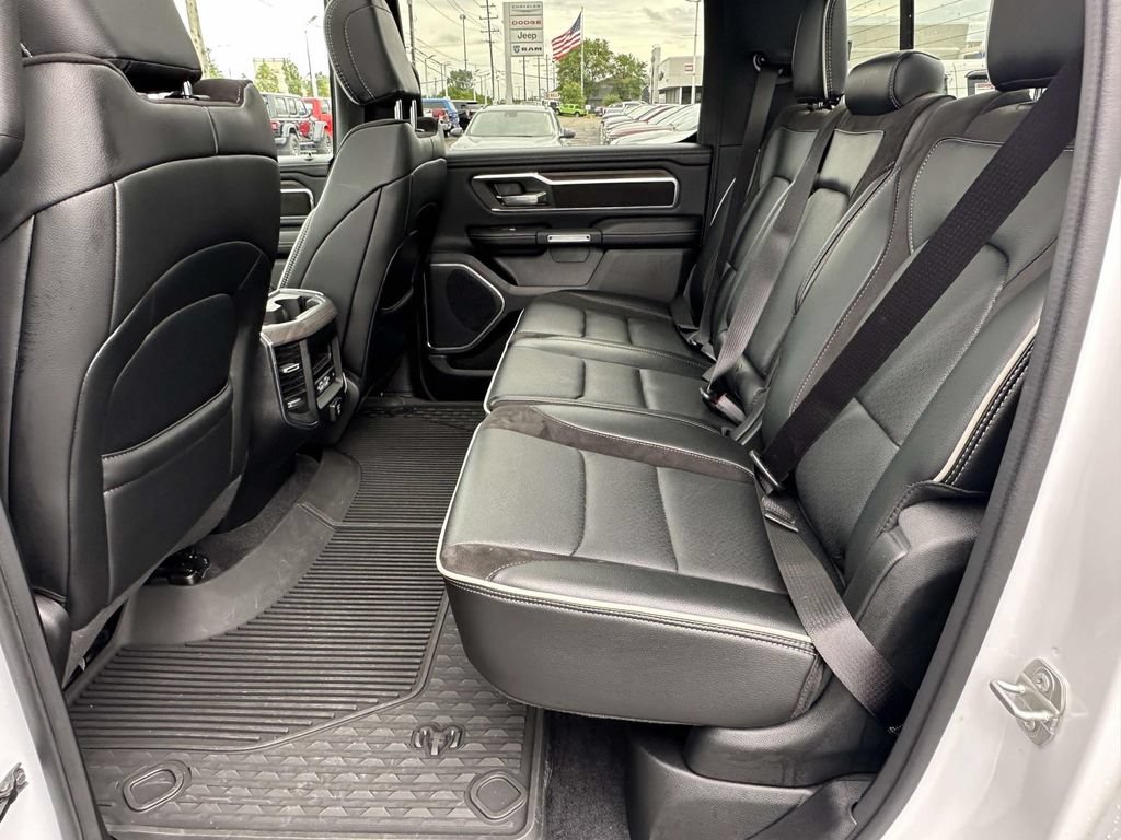 Used 2025 RAM 1500 Laramie w/ Sport Appearance Package AWD/4WD image 12