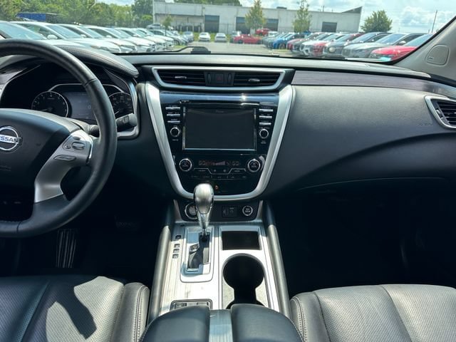 Used 2018 Nissan Murano SL w/ Midnight Edition Package FWD image 17